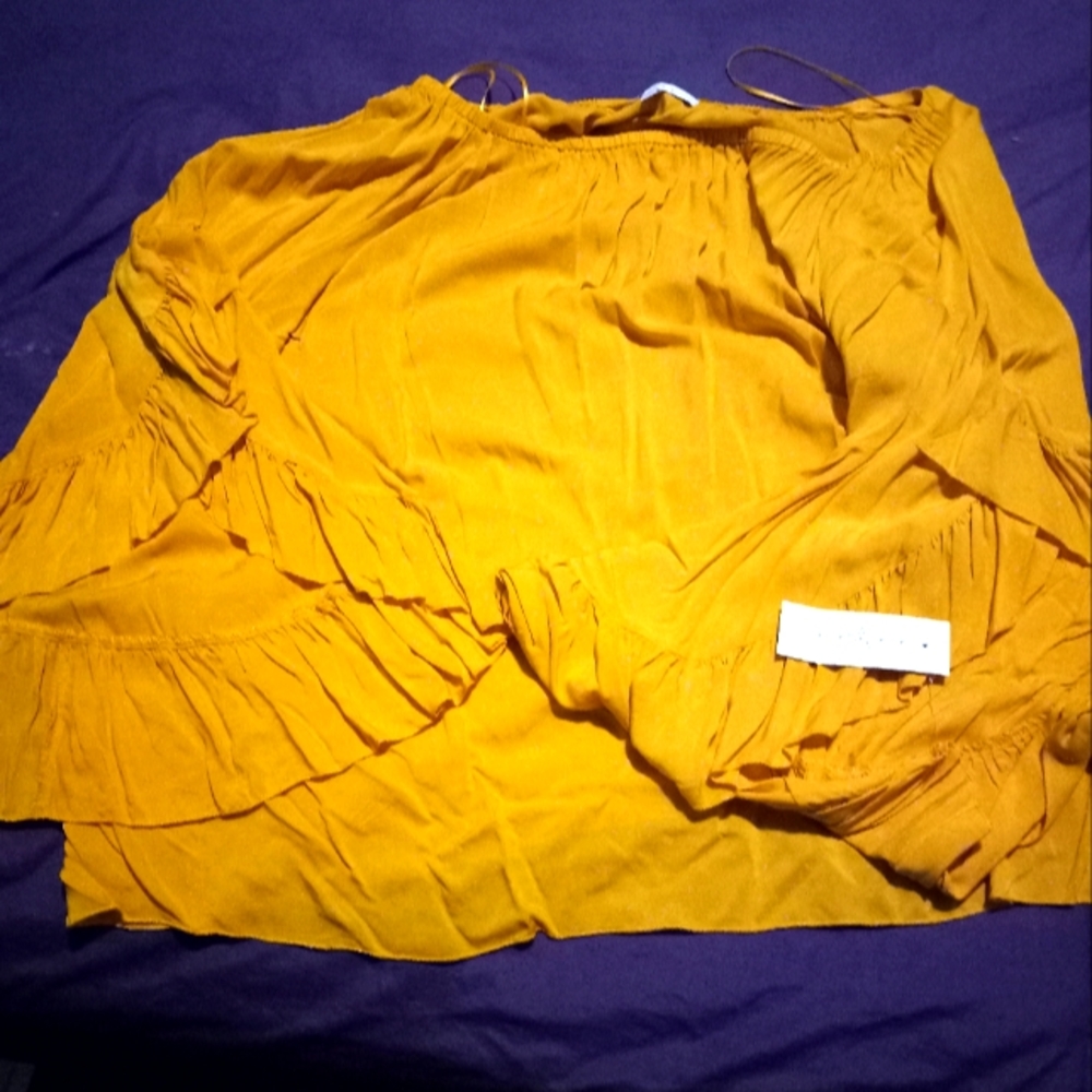 It is new with tag. It is 3X very soft material. FEVER brad